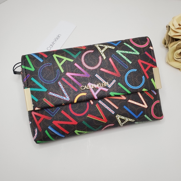 🎁 Calvin Klein Logo Crossbody Bag 💫 - Picture 2 of 9